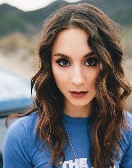 Troian Bellisario