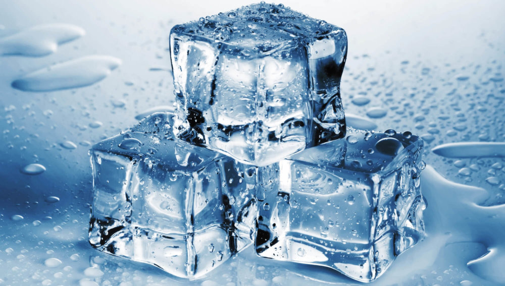 ice cubes e1573665814265 Top 13 des meilleures astuces naturelles pour soulager une migraine