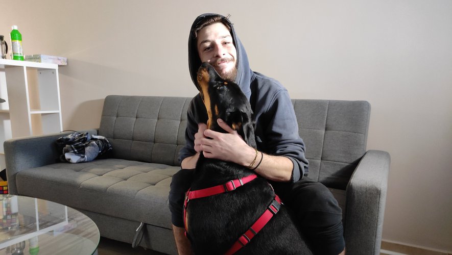 image 1 Montpellier : Ce jeune sans-abri de 24 ans et sa chienne se voient offrir un appartement par une femme généreuse