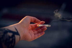 Milan : interdiction de fumer à moins de 10 mètres de quelqu’un dans les rues, dès le 19 janvier !