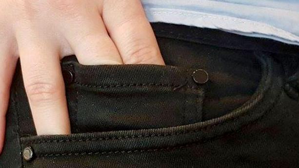 minipoche À quoi servent la mini-poche et les petits ronds de métal sur vos jeans ?