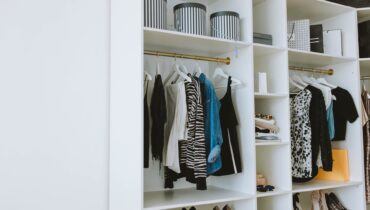 3 Astuces pour avoir une armoire plus organisée et propre