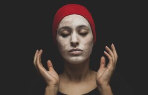 4 méthodes efficaces pour raffermir la peau du visage et du cou
