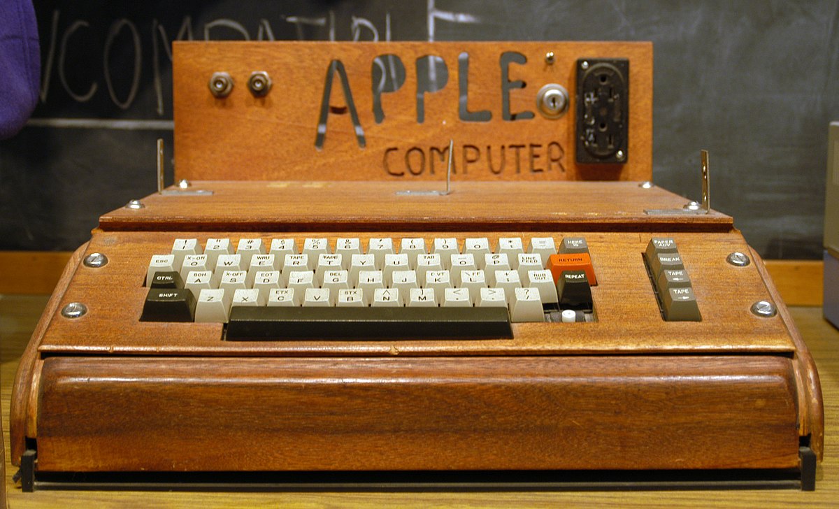 Apple Computer 1 Voici à quoi ressemblaient 20 produits familiers lors de leur première apparition 20 produits