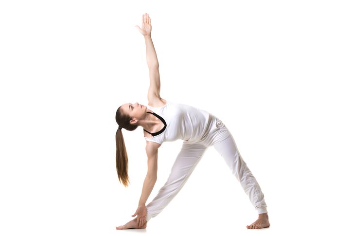 4 poses de yoga tres efficaces pour avoir une belle poitrine et 1 4 poses de yoga très efficaces pour avoir une belle poitrine et prévenir le mal de dos