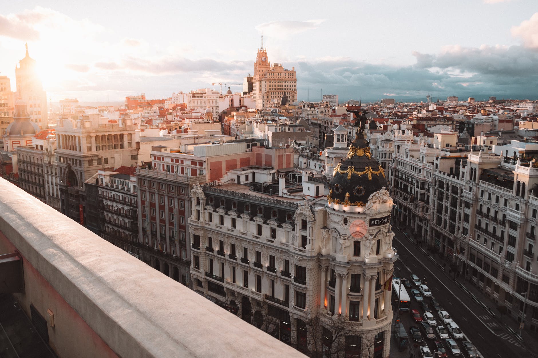 Madrid Combien de temps vous faut-il économiser pour acheter un appartement dans les plus grandes villes du monde ?
