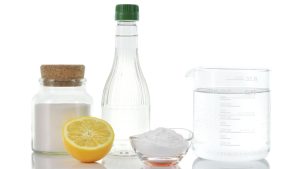 3 recettes de produits ménagers écologiques simples à fabriquer soi-même pour nettoyer sa maison