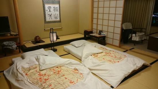 pourquoi les couples maries dorment ils separement 4 Au Japon, pourquoi les couples mariés dorment-ils séparément ?