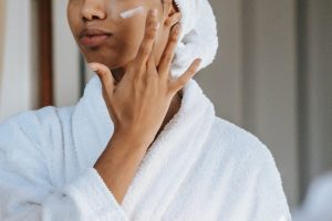 4 nettoyants naturels pour le visage que vous pouvez trouver dans votre garde-manger