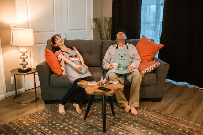 Couple à la maison