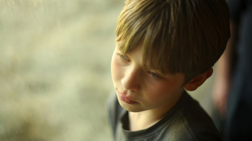 7 signes de traumatismes denfance refoules chez les adultes 1 7 signes de traumatismes d'enfance refoulés chez les adultes