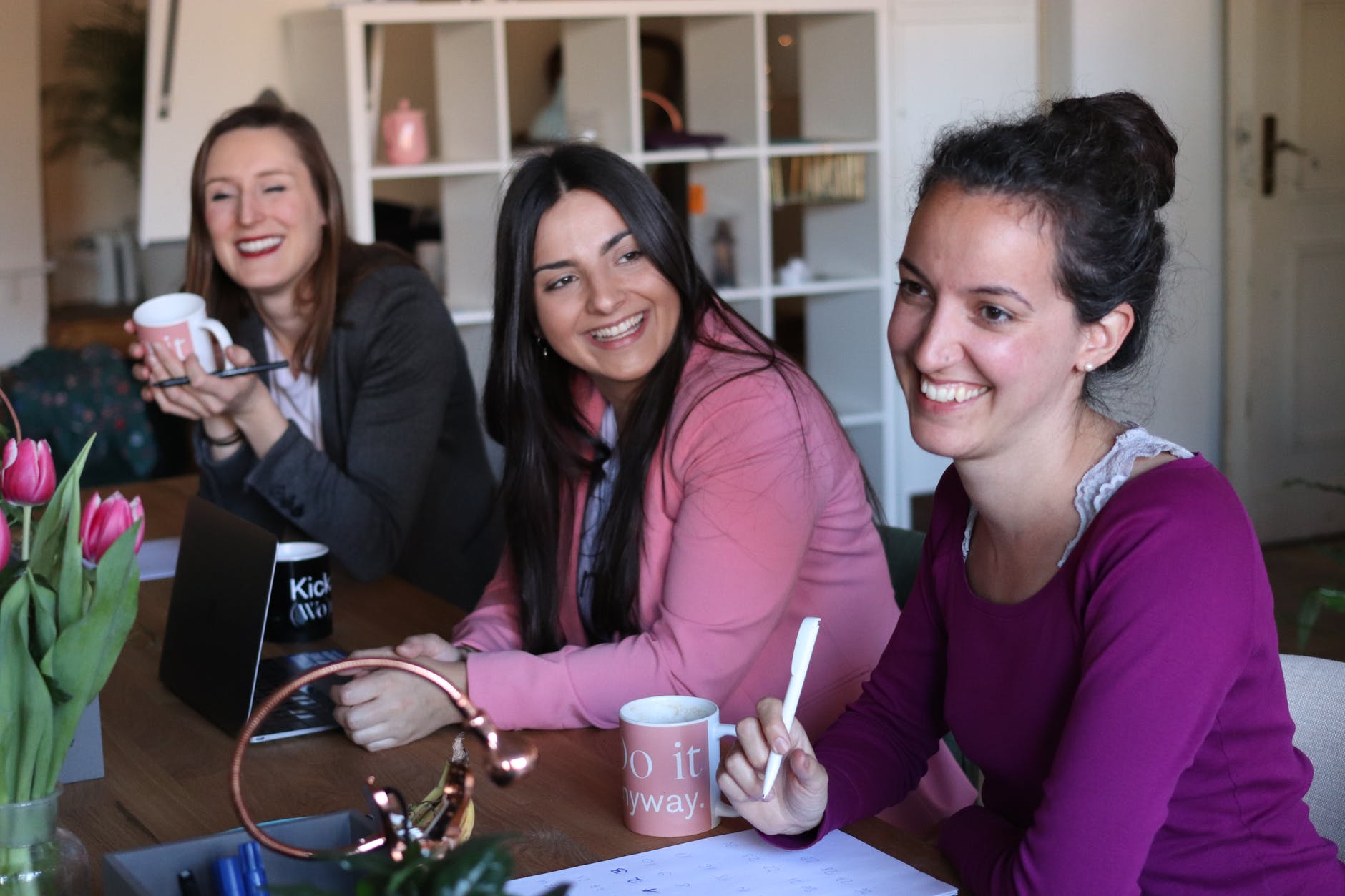 Les femmes voient le monde sous un angle plus lumineux