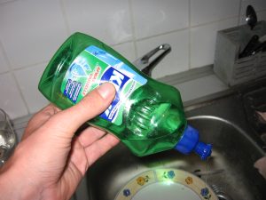 7 objets que vous ne devriez pas nettoyer avec du savon à vaisselle