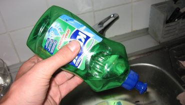 7 objets que vous ne devriez pas nettoyer avec du savon à vaisselle