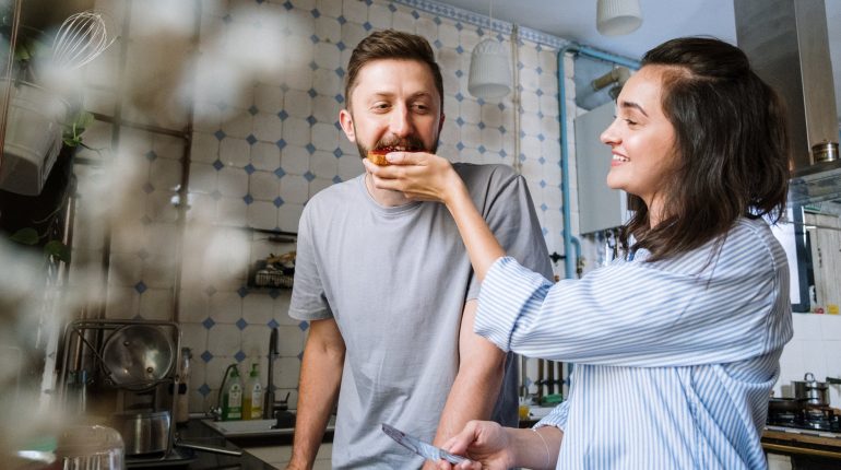 6 aliments aphrodisiaques qui stimulent votre libido 6 aliments aliments alternatives naturelles aphrodisiaques commercialisés érectile Fenugrec Ginkgo biloba Le ginseng rouge Les pistaches libido Maca médecin medicaments naturels stimulants stimulent Tribulus