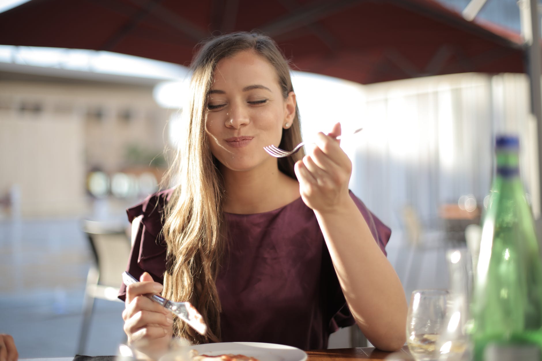 Soyez enthousiaste à l'idée d'essayer de nouveaux aliments