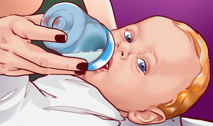 Ne donnez de l'eau à votre bébé qu'à partir de l'âge de 6 mois