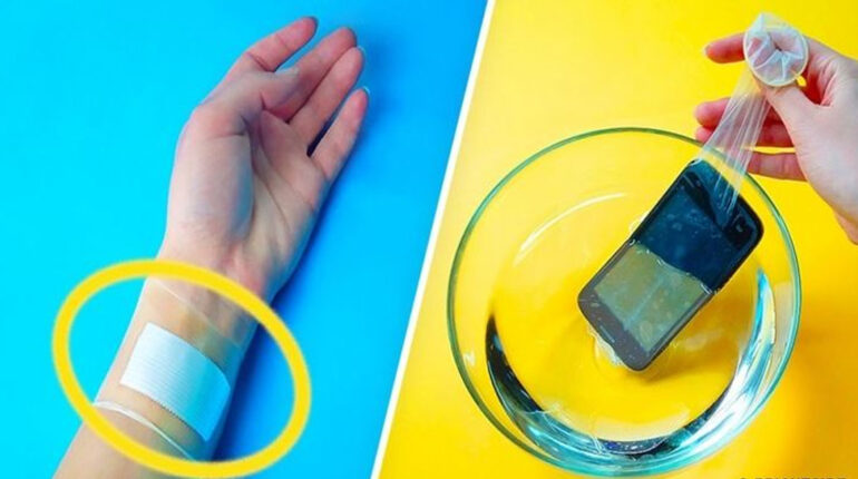 12 utilisations étonnantes des préservatifs que vous n’auriez jamais imaginées Allume-feu Apple Computer 1 Balle anti-stress Bosch Canon Cireur de chaussures Conservateur de fruits contre-intuitif corps Couverture à soda crises de faim d'émotions d’humeur Des élastiques individuels détresse émotionnelle douleurs enroulez un préservatif exercice physique Fabriquer des chaussettes de secours Faire du sport fil du temps gêne Harley-Davidson IKEA l'acné L'ovulation L’irritabilité La dépression La douleur la fatigue Le modèle A original de Ford Le plus vieux préservatif LEGOS® Les ballonnements les crampes Les différentes utilisations des préservatifs Les nausées Les sautes d'humeur marche menstruelle menstruelles mensturelle mythes Ouvre-bocal Pansement imperméable perturber physique Poche de glace prémenstruel première apparition préoccupation préservatif produits familiers Récupérer des objets dans les toilettes règles Samsung sautes d'humeur Siemens Mobile soulager SPM Support de téléphone étanche symptômes syndrome syndrome prémenstruel tisanes un mode de vie sain utilisations étonnantes des préservatifs vie quotidienne Voici à quoi ressemblaient vos règles Windows