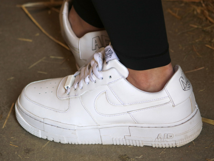 Les baskets blanches