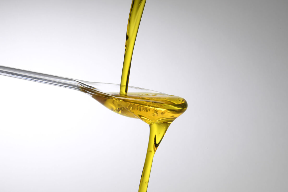 Huile d'olive : 8 raisons pour lesquelles vous devriez prendre une