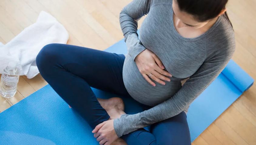 Les femmes enceintes ne devraient pas faire d'exercices physiques et d'entraînement