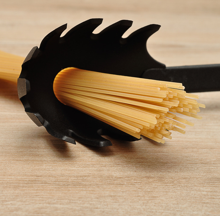 Ne pas mesurer les pâtes à l'aide d'une cuillère à spaghetti