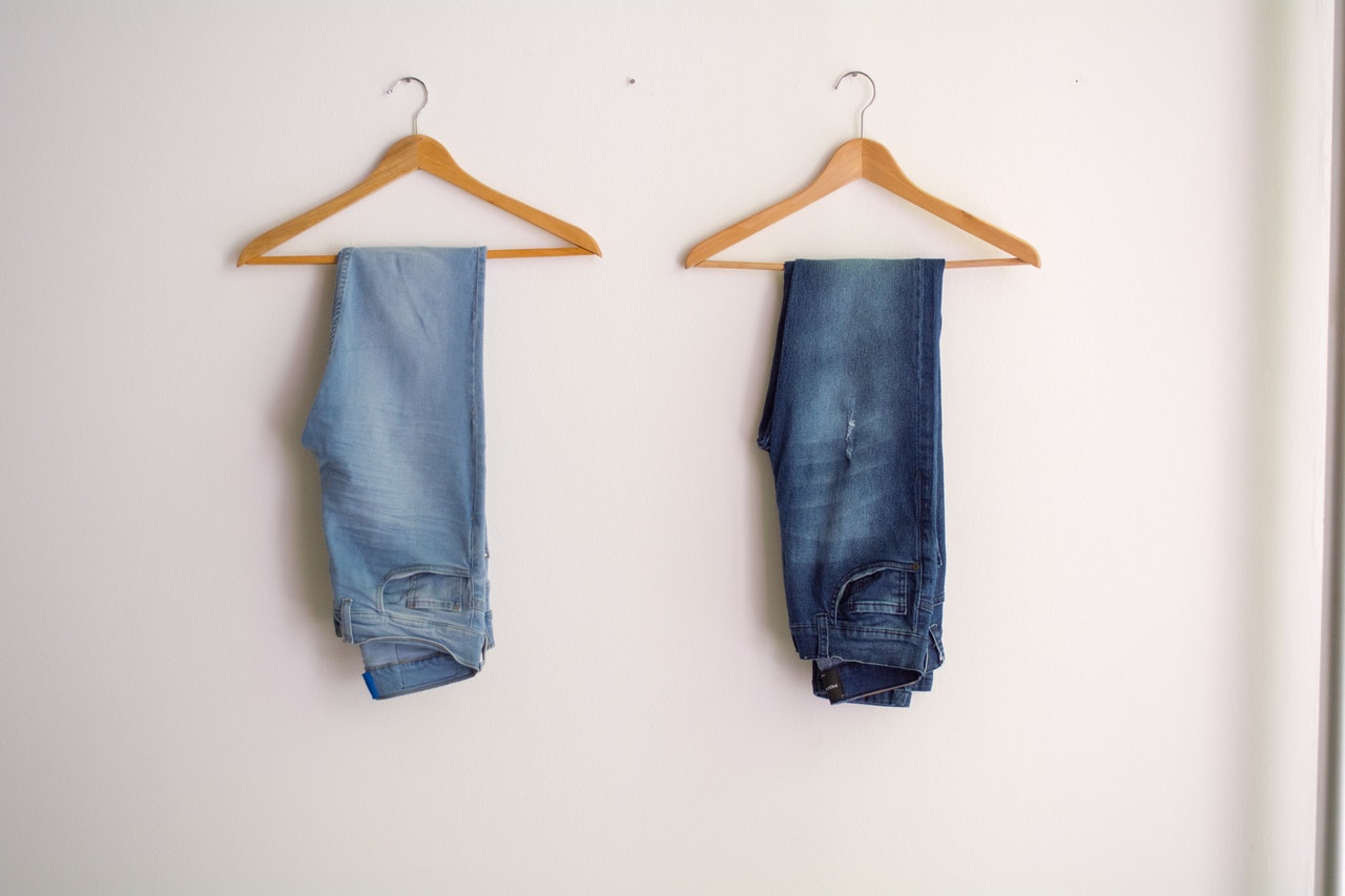 Les jeans requièrent des tonnes d'eau pour être produits
